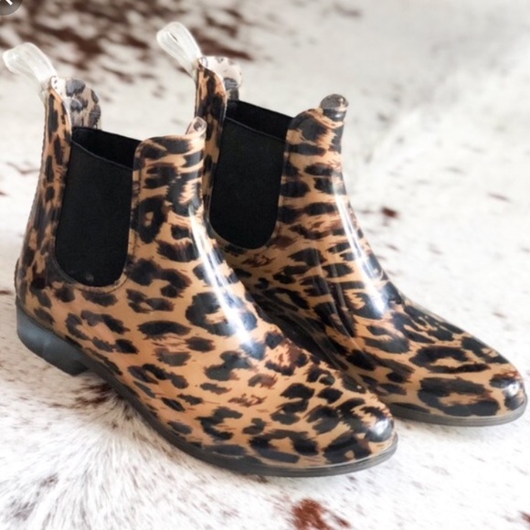 leopard chelsea rain boots